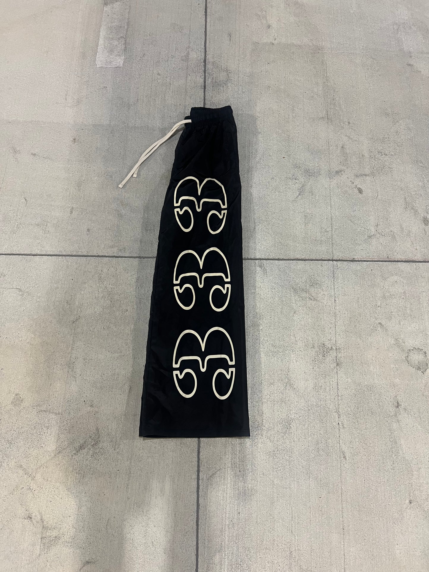 Black “For Members Only” Set