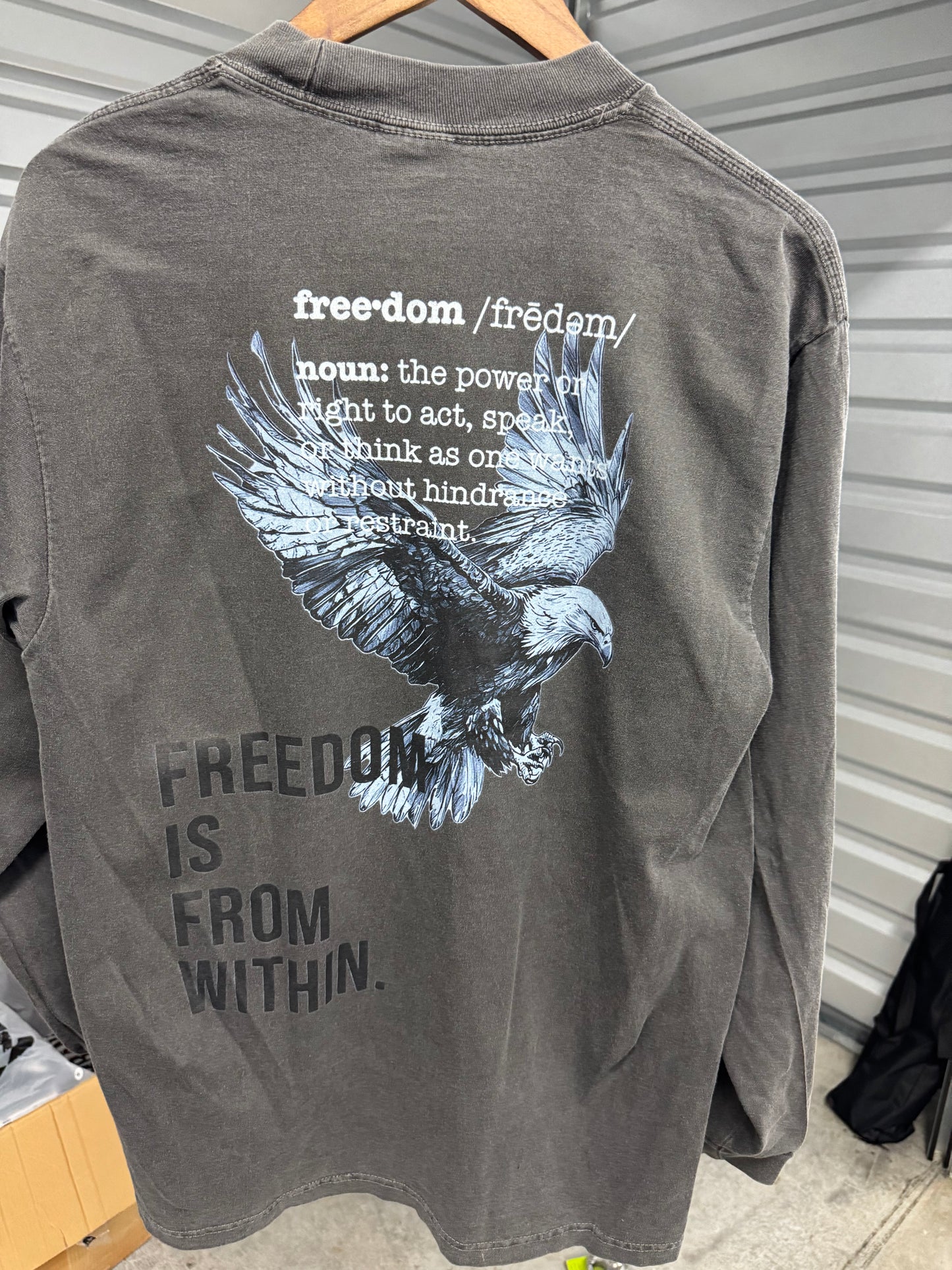 ARE YOU FR33? LONG SLEEVE SHIRTS